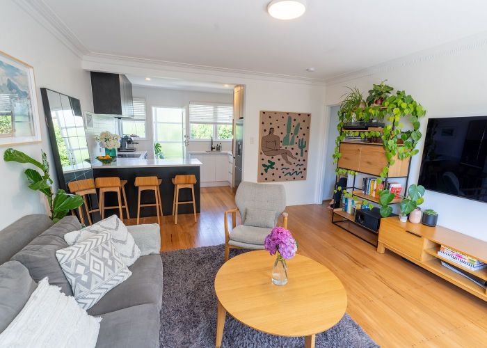  at 2/13A Kingsway Avenue, Sandringham, Auckland City, Auckland