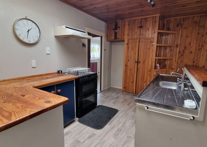  at 4 Hannah Road, Hannahs Bay, Rotorua