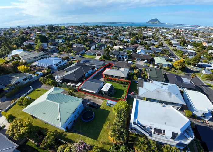  at 6c Mana Street, Otumoetai, Tauranga, Bay Of Plenty