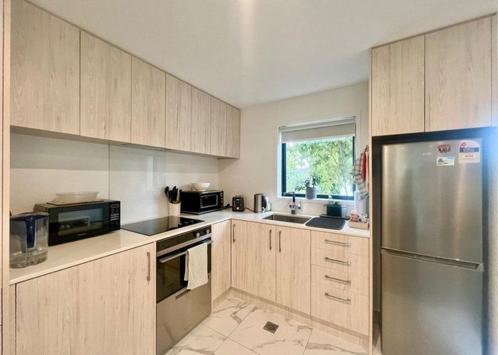  at 1E Hamurana Place, Te Atatu Peninsula, Waitakere City, Auckland