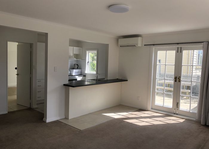  at 11b Lancaster Street, Karori, Wellington, Wellington