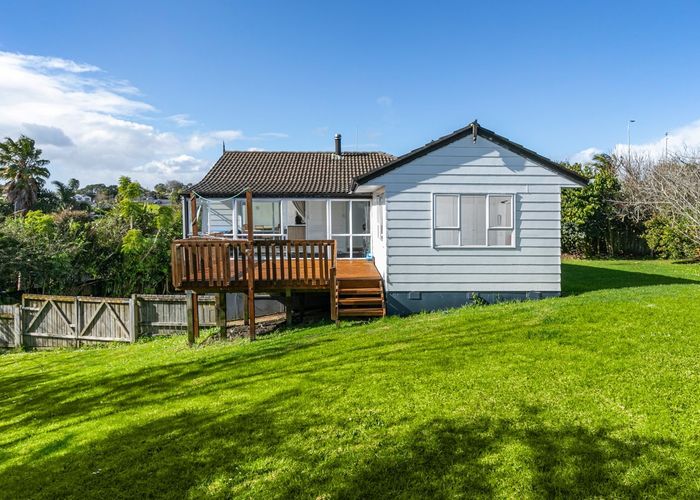  at 11 Landsdale Place, Massey, Auckland