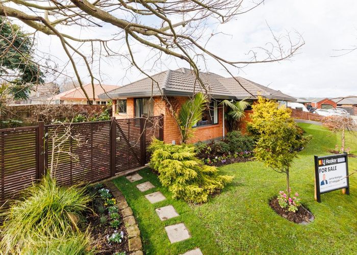 Free property data for 1 Alpine Grove, Kelvin Grove, Palmerston North homes.co.nz