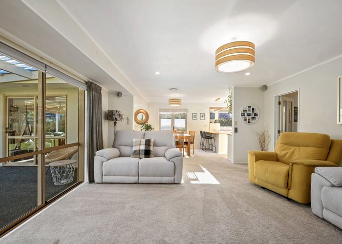 at 10 Barraud Place, Pukehangi, Rotorua