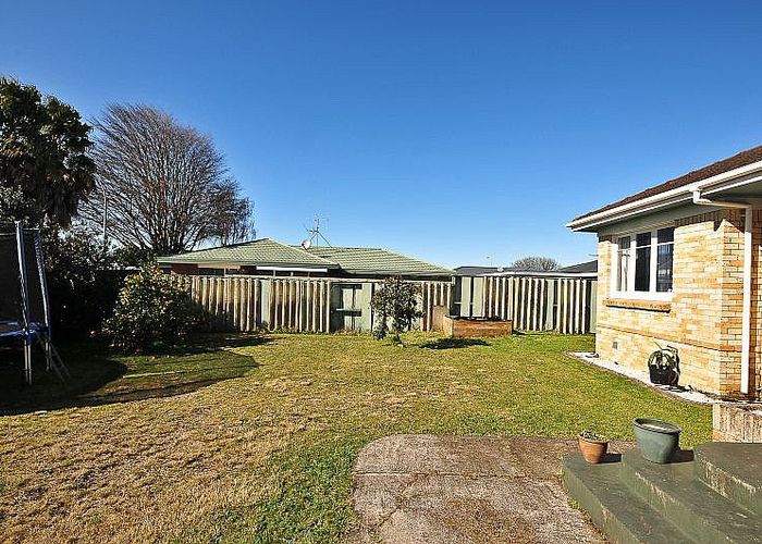  at 37 Hukanui Road, Fairfield, Hamilton