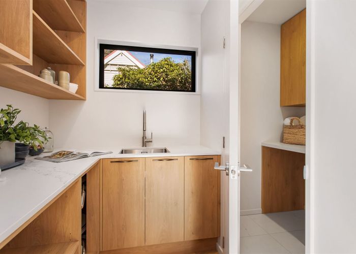  at 1/6 Naseby Street, Merivale, Christchurch