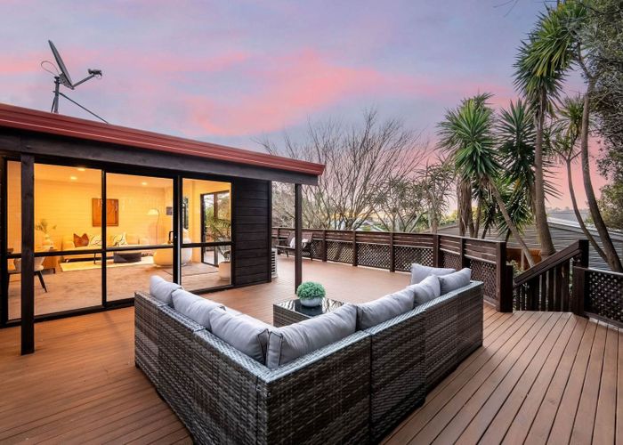  at 10 Outlook Road, Greenhithe, North Shore City, Auckland
