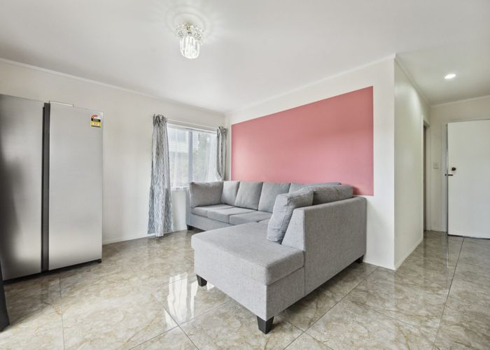  at 2/10 Regent Street, Papatoetoe, Manukau City, Auckland