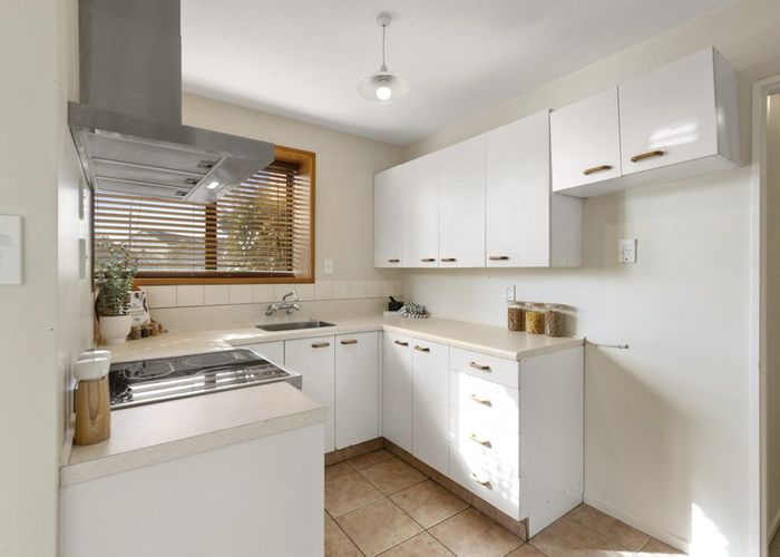  at 1/112 St Albans Street, St. Albans, Christchurch City, Canterbury