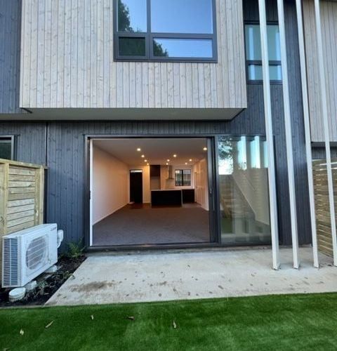  at 4B/4 Ferry Road, Eastbourne, Lower Hutt, Wellington