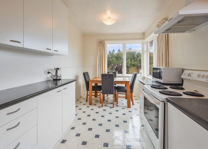  at 5 Dana Place, Mairehau, Christchurch City, Canterbury
