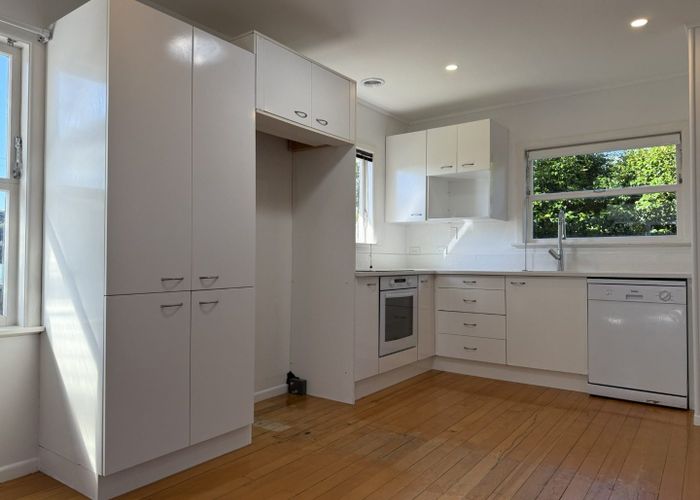  at 34 Levesque Street, Birkdale, North Shore City, Auckland
