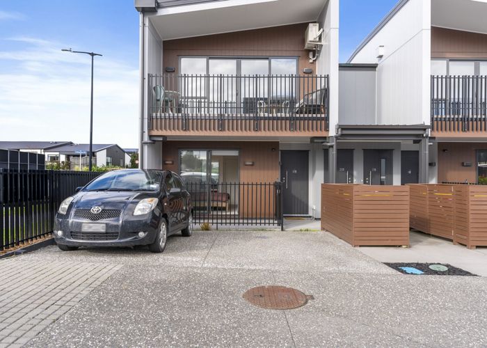 at 1/20 Unga Place, Beachlands, Auckland