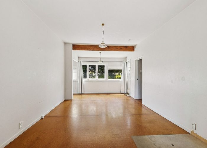  at 52 Main Road, Titahi Bay, Porirua, Wellington