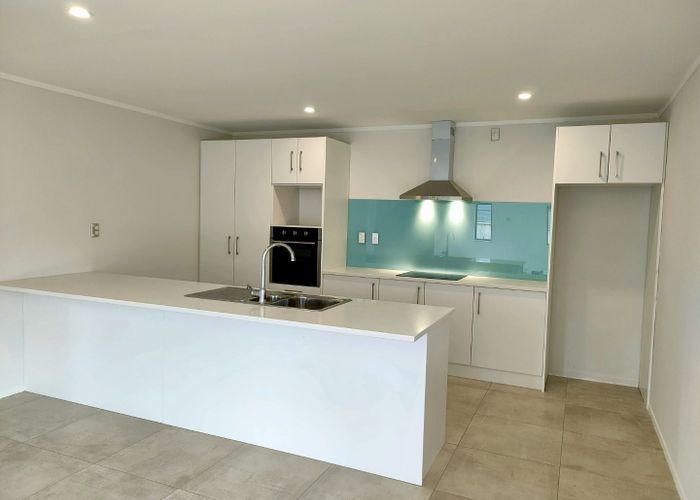  at 12 The Avenue, Albany, North Shore City, Auckland