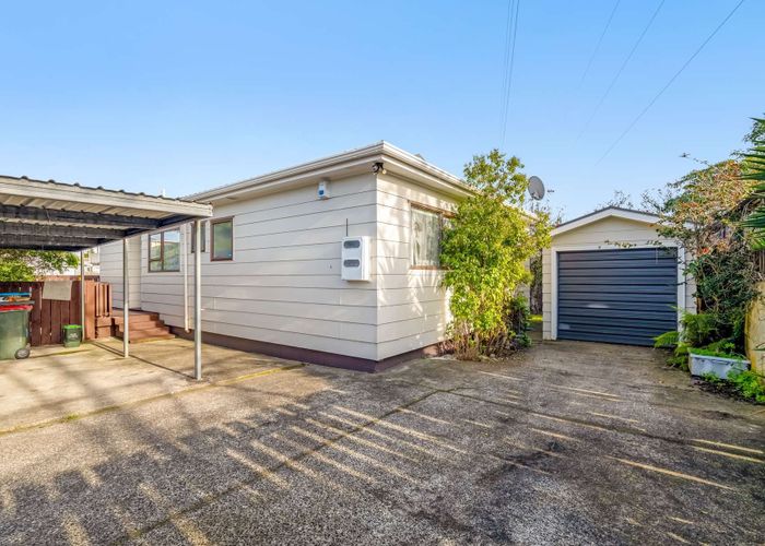  at 2/50 Panorama Road, Mount Wellington, Auckland City, Auckland