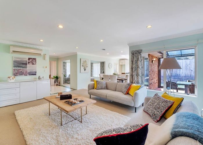  at 5 Artillery Drive, Papakura, Papakura