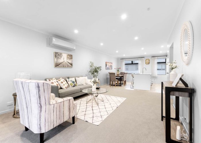  at 43 Bonnette Road, Flat Bush, Manukau City, Auckland