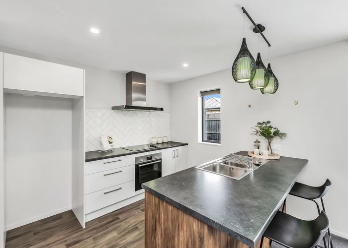  at 9 Cedric Place, Darfield, Darfield