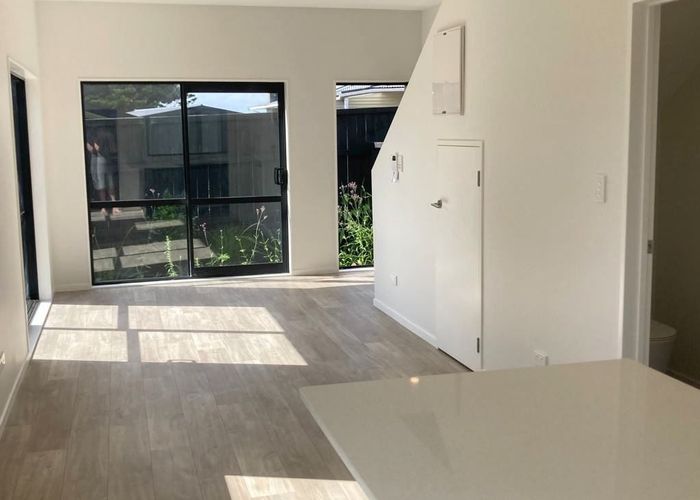  at 6/24 Andrew Road, Howick, Manukau City, Auckland
