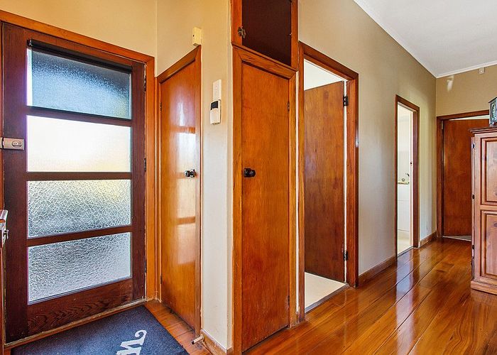  at 11 Newington Road, Henderson, Auckland