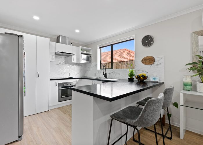  at 4 Kumar Place, The Gardens, Manukau City, Auckland