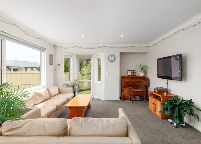  at 1/27 Kirsten Place, Parklands, Christchurch
