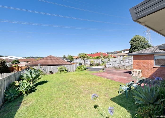  at 17 Mt Lebanon Crescent, The Gardens, Auckland