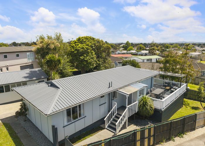  at 6 Constance Place, Clover Park, Manukau City, Auckland