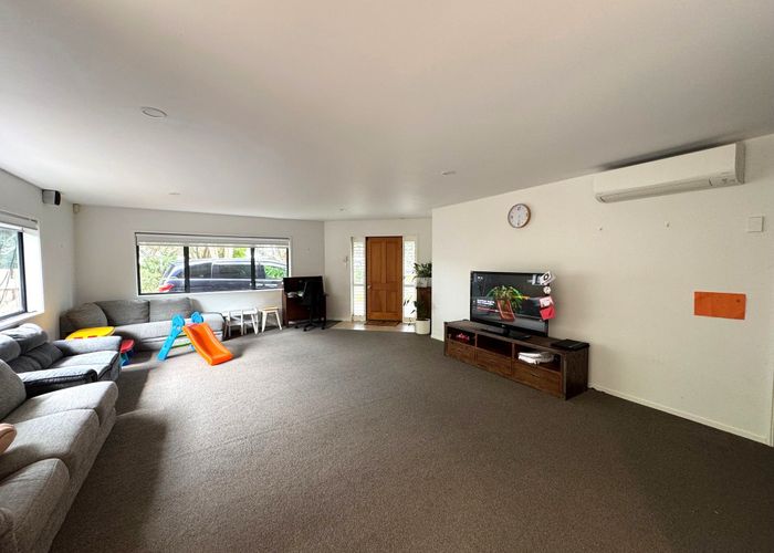  at 7 Lone Tree Avenue, Te Atatu Peninsula, Waitakere City, Auckland