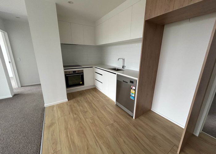  at 1/6 Treasure Lane, Te Atatu South, Waitakere City, Auckland