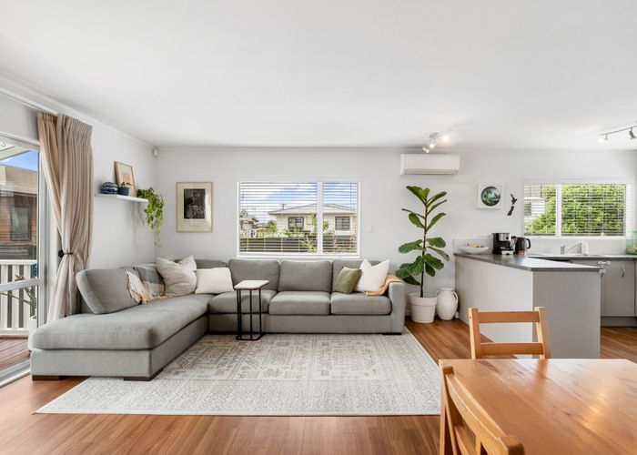  at 3/27 Abbotleigh Avenue, Te Atatu Peninsula, Waitakere City, Auckland