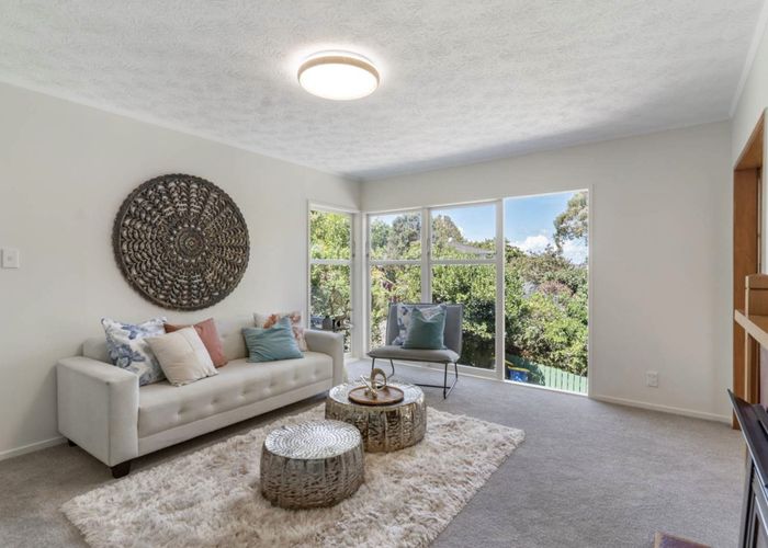  at 14 Bentley Avenue, Glenfield, North Shore City, Auckland