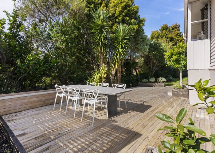  at 15 Westall Road, New Lynn, Waitakere City, Auckland