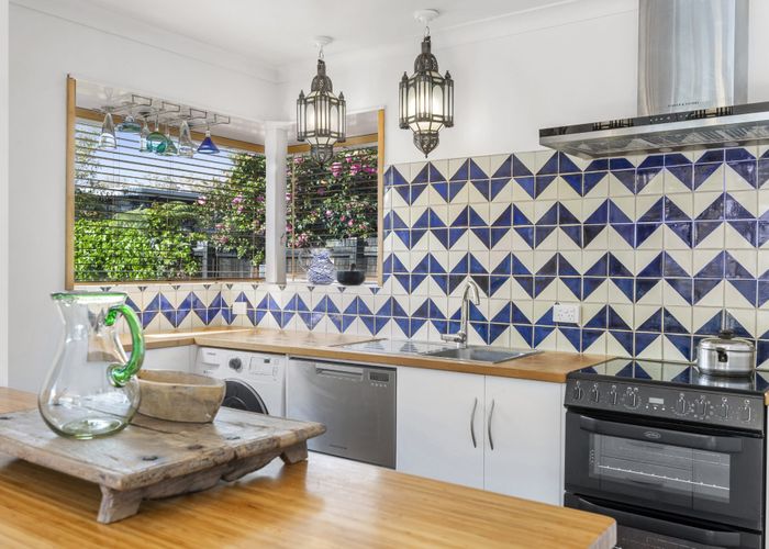  at 8B Holland Street, Glenholme, Rotorua, Bay Of Plenty