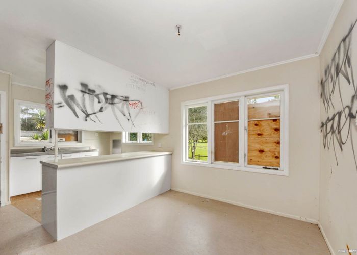  at 43 Wilsher Crescent, Henderson, Waitakere City, Auckland