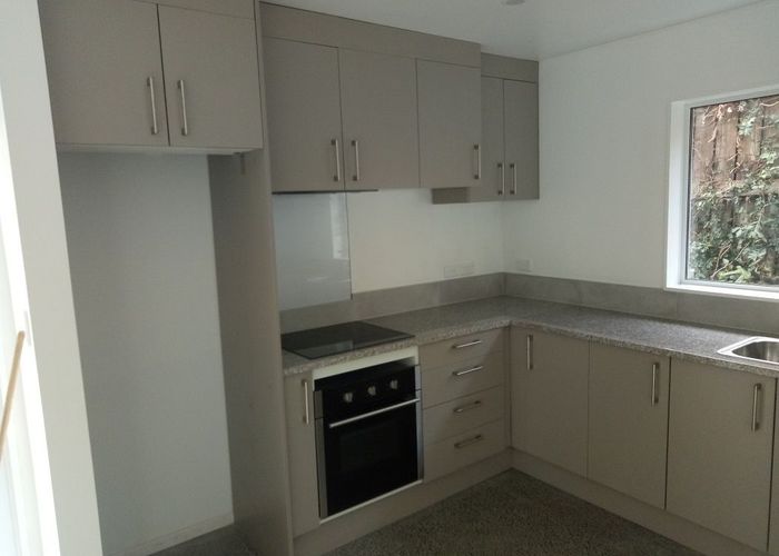  at 9D Humphrey Kemp Avenue, Henderson, Waitakere City, Auckland