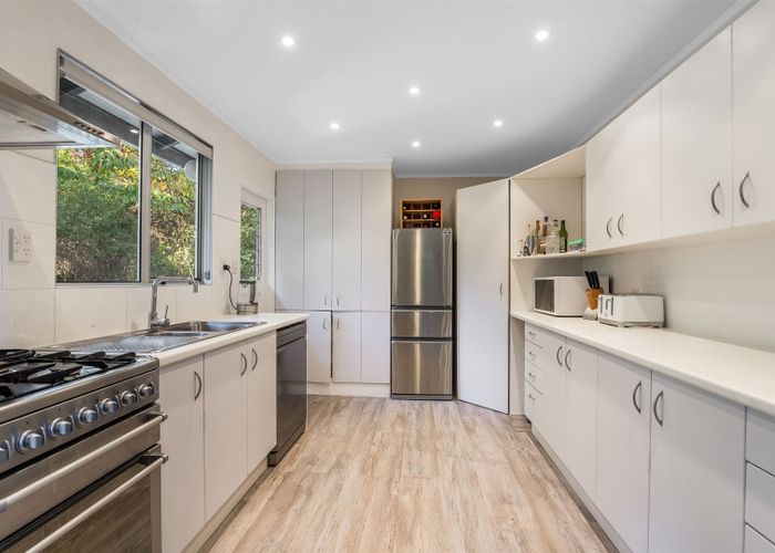  at 18 Toporoa View, Ascot Park, Porirua