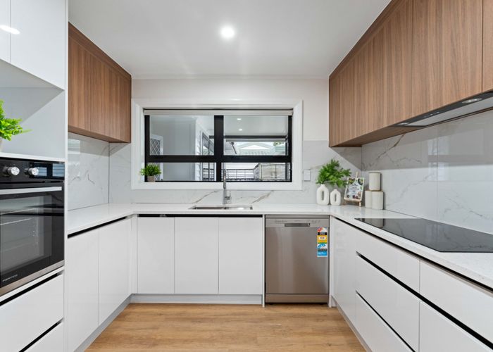  at 16 Hamilton Road, Papatoetoe, Manukau City, Auckland