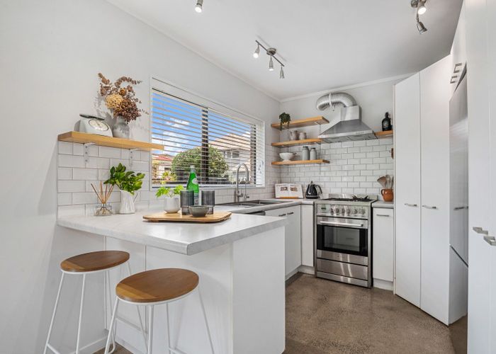  at 2/10 Lonsdale Street, Ellerslie, Auckland City, Auckland