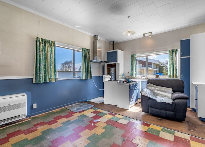  at 130 Lamond Street East, Hargest, Invercargill, Southland