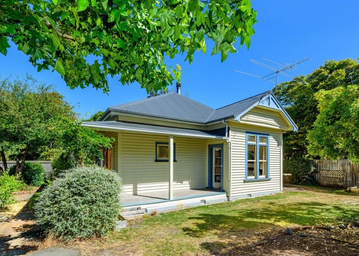  at 30 Taupata Street, Redcliffs, Christchurch