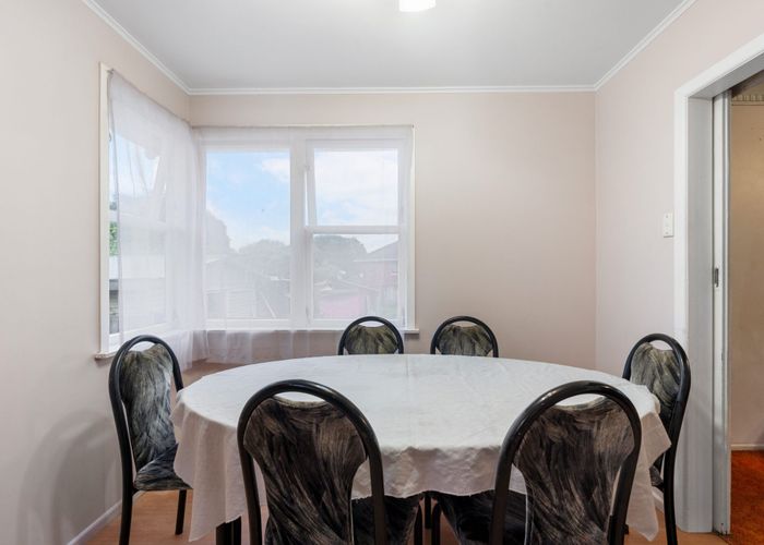  at 18 Sandra Avenue, Otara, Auckland