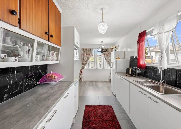  at 13 Ewbank Place, Manurewa, Auckland