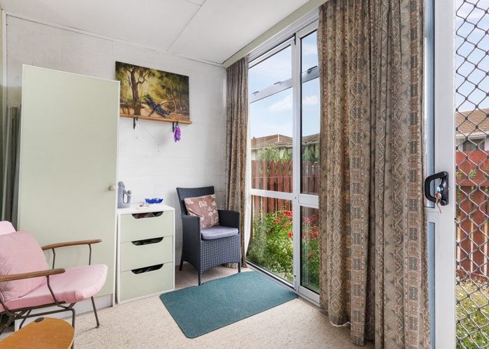  at 2/572 Gloucester Street, Linwood, Christchurch
