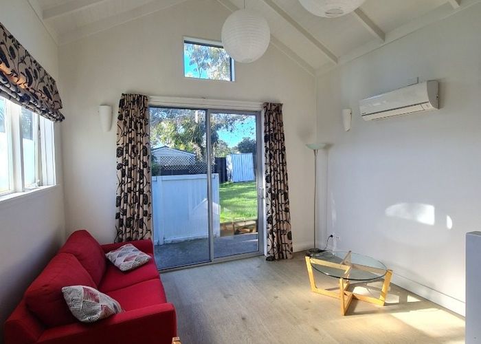  at 21A Pasadena Avenue, Point Chevalier, Auckland City, Auckland