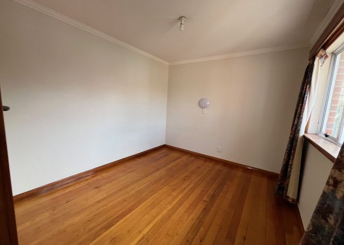  at 9 Hamlin Road, Mount Wellington, Auckland