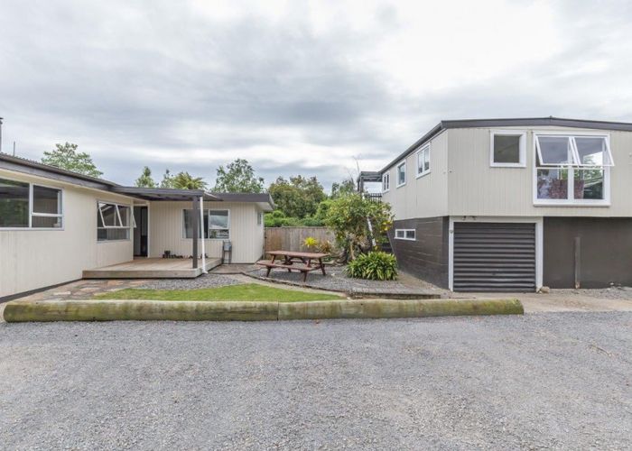  at 279 Kimberley Road, Levin, Levin