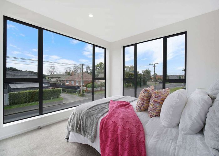  at 4/1 Armein Road, Panmure, Auckland