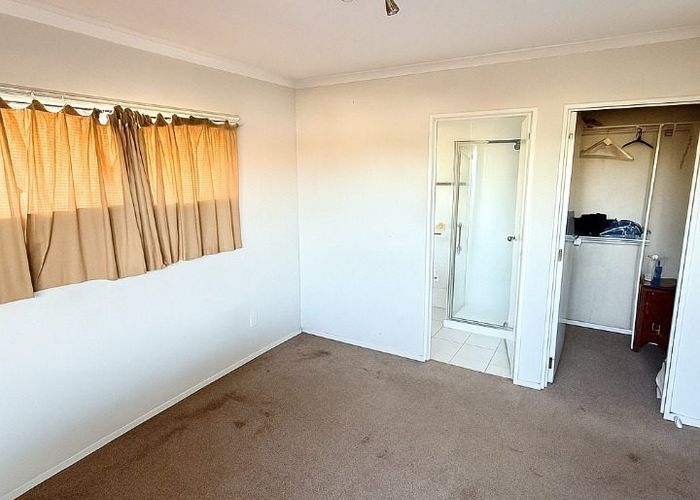  at 24 Newbegin Place, Weymouth, Manukau City, Auckland
